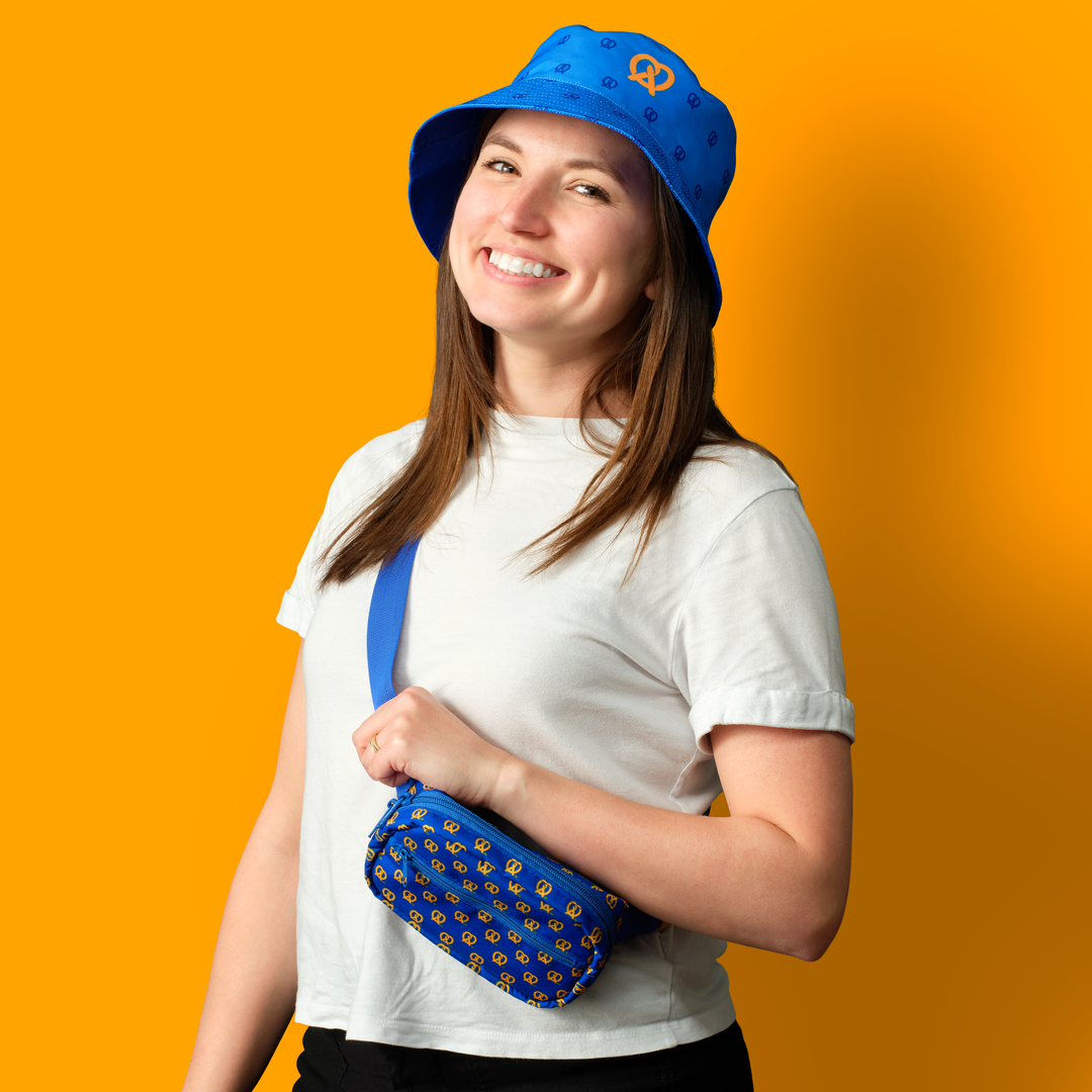 Double-sided Pretzel Bucket Hat